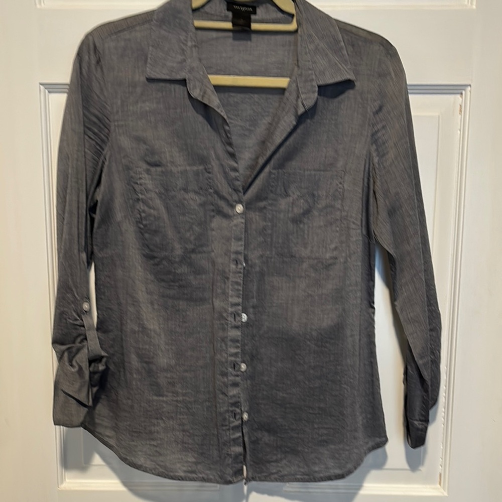 Ann Taylor Gray Blue Button-Up Shirt - size 6